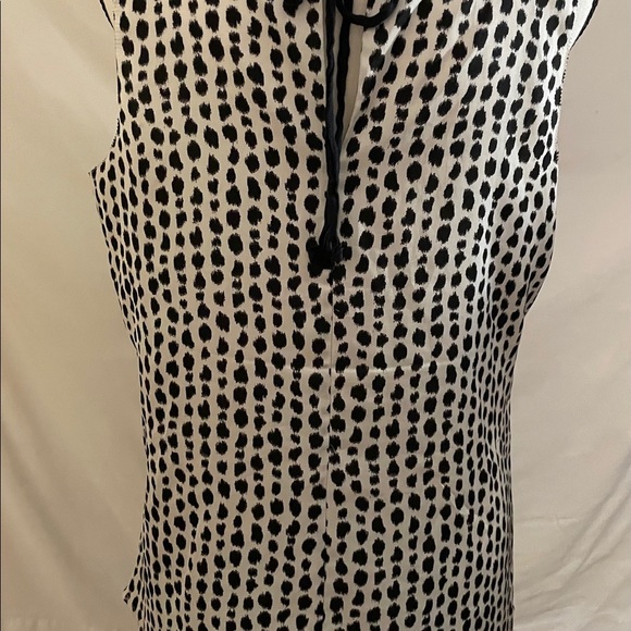 Ann Taylor animal print. Tie back neck top Size 12 black white - Picture 5 of 9